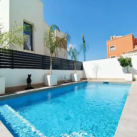 Ferienhaus R-40-2 Luxurious With Pool