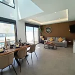 R-40-2 Luxurious